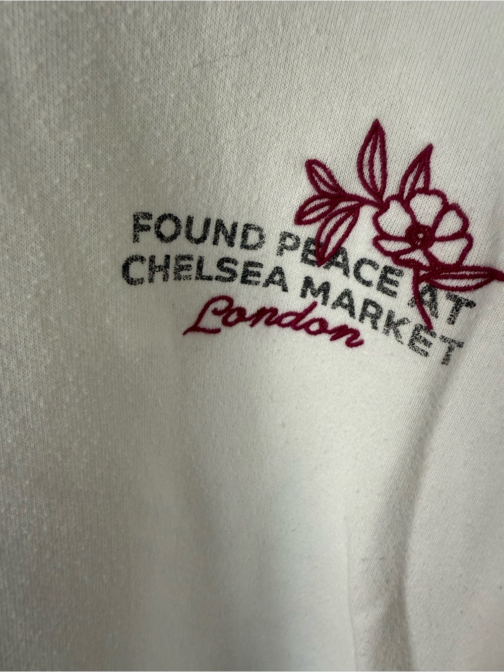Hollister Found Peace At Chelsea Market Oversized Sweatshirt Size XL Rare - Picture 2 of 9
